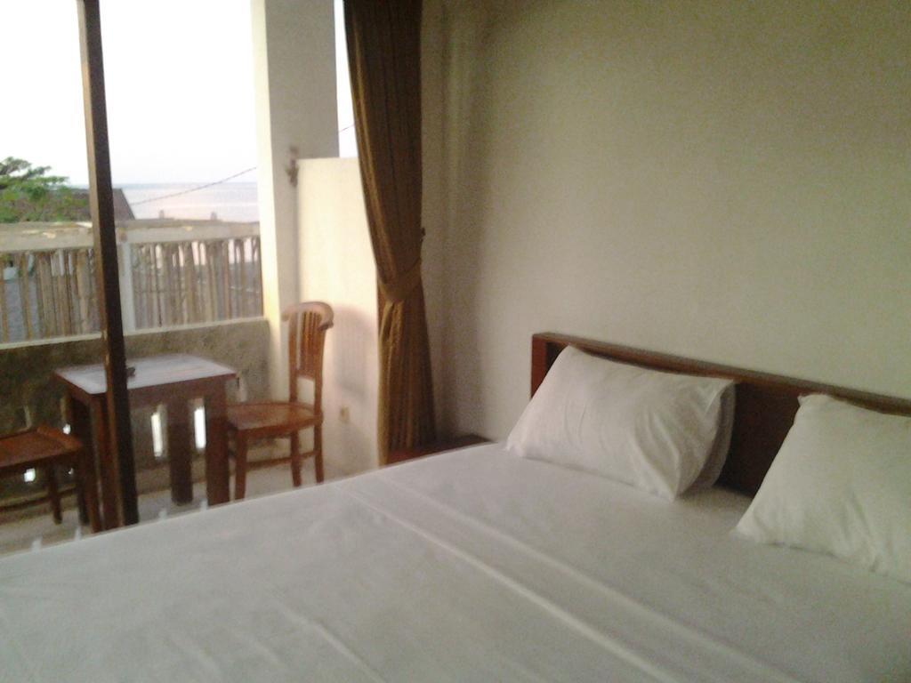 Sony Home Stay Amed  Room photo